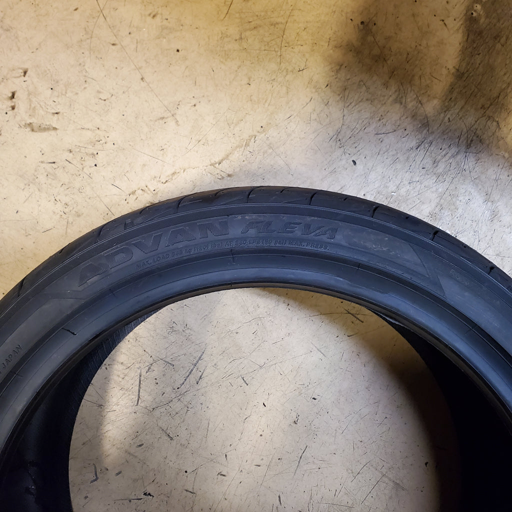 YOKOHAMA ADVAN FLEVA V701 BSW P 215 40 17 87W UHP TIRE 110170143