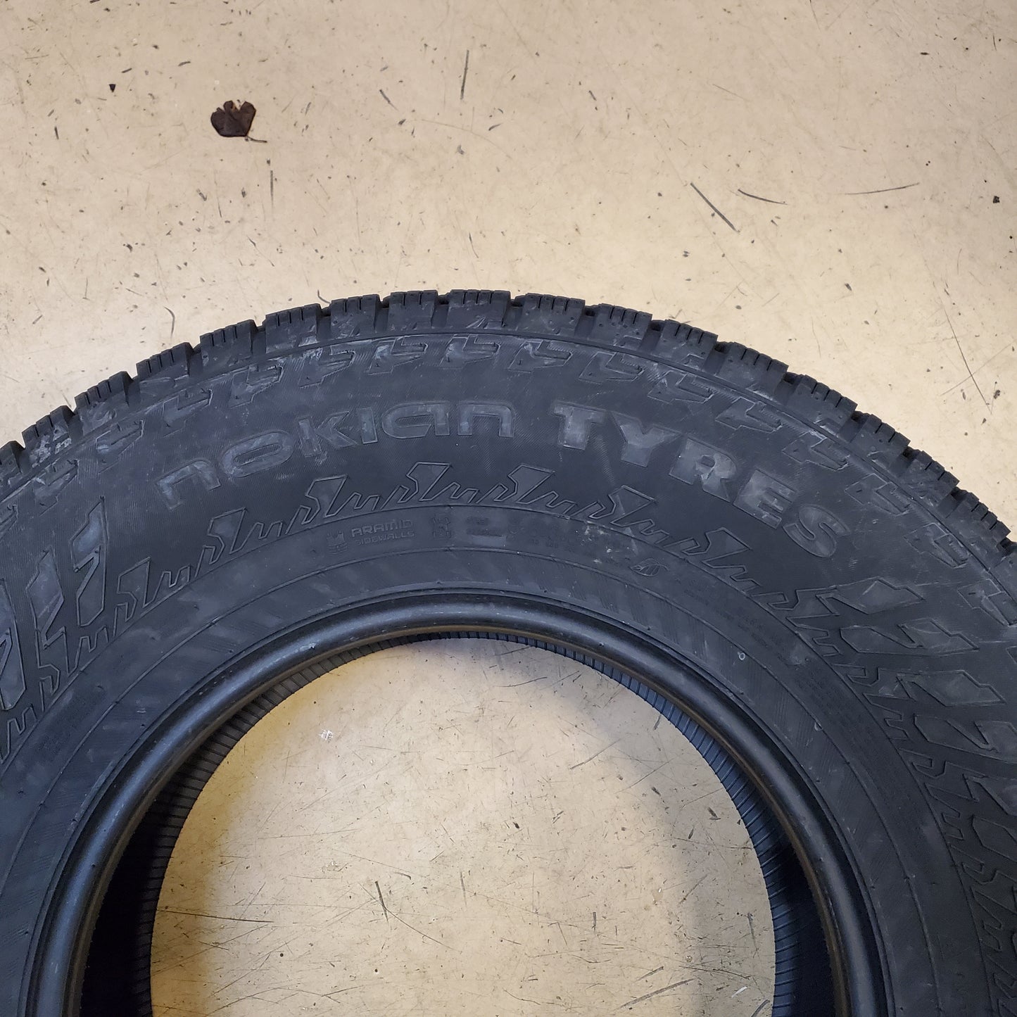 2 NOKIAN HAKKAPELIITTA LT 3 BSW LT 235 85 16 120/116Q 10 PLY WINTER TIRE T430947