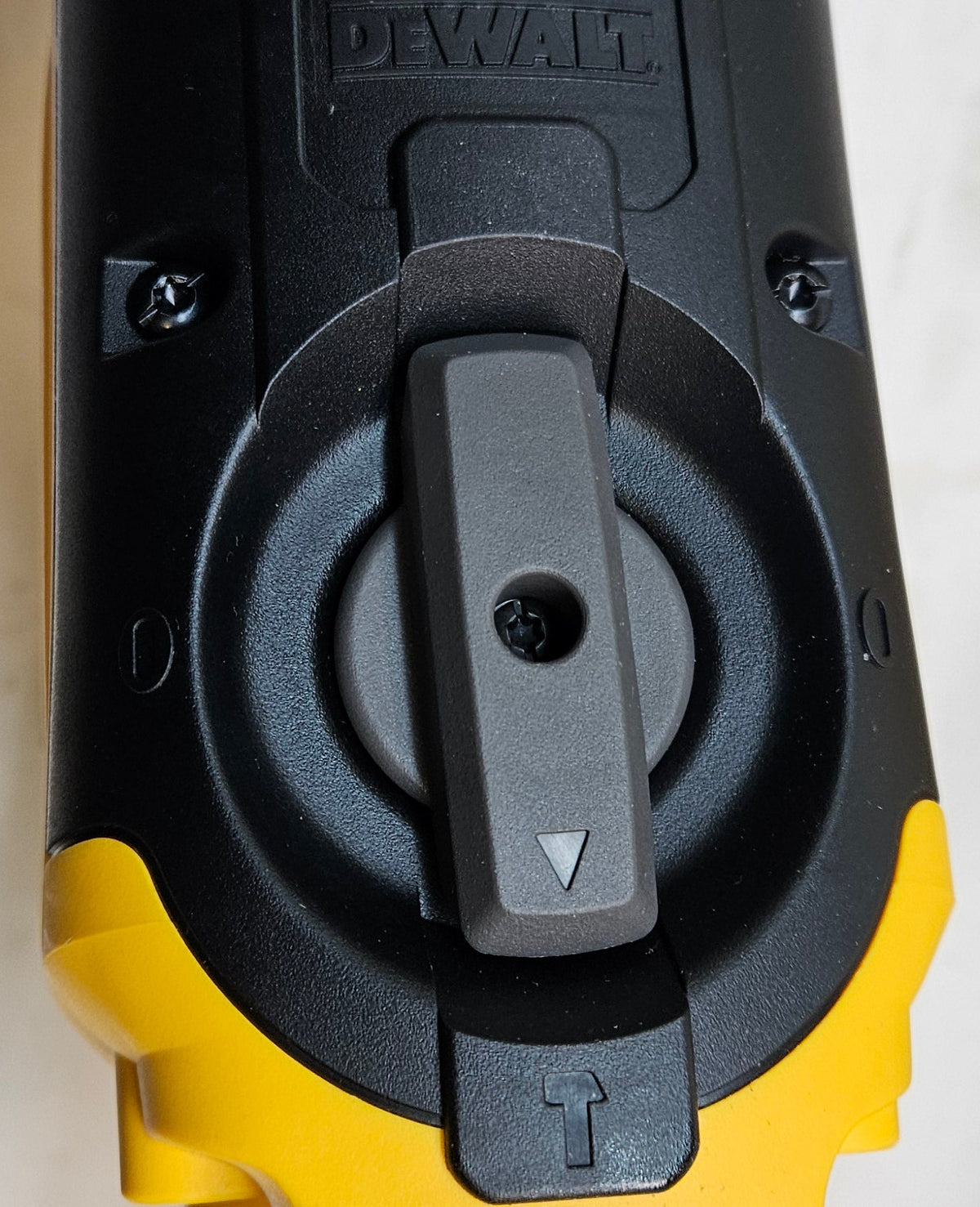 DEWALT 60V MAX CHIPPING HAMMER KIT 22 LB. CORDLESS SDS MAX DCH892X1