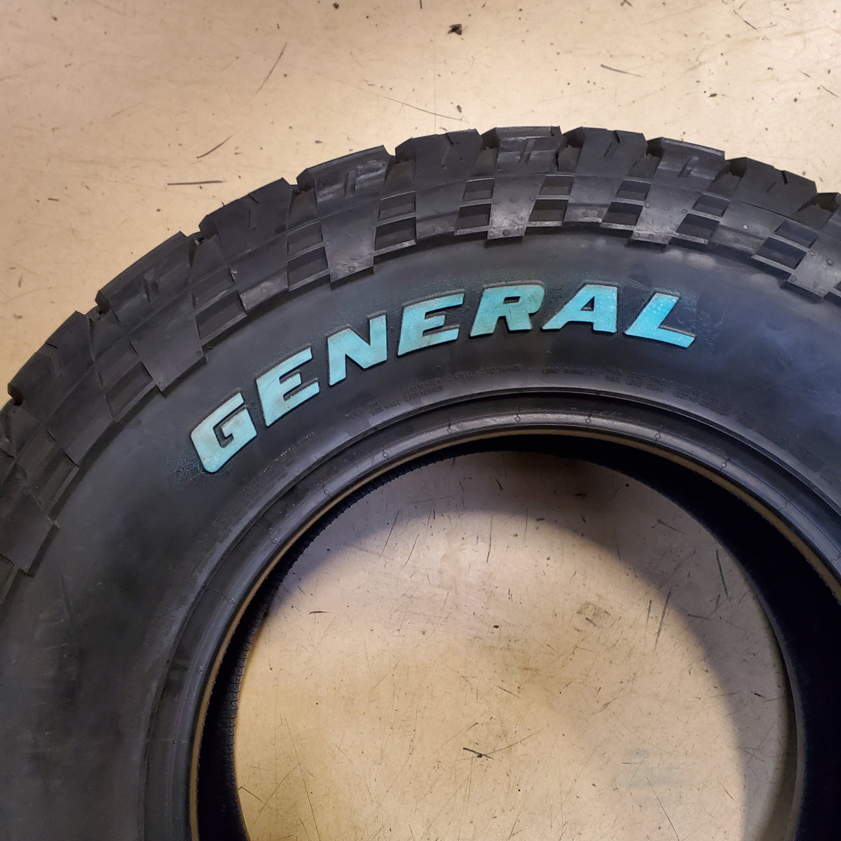 GENERAL GRABBER A/TX RWL LT 285 70 17 121/118S 10 PLY ALL TERRAIN TIRE 0450725
