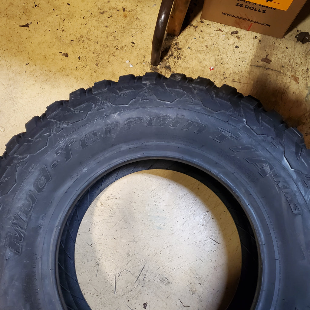 BFGOODRICH MUD TERRAIN T/A KM3 BSW 30 10 15 NHS 8PLY ATV/UTV TIRE 50627