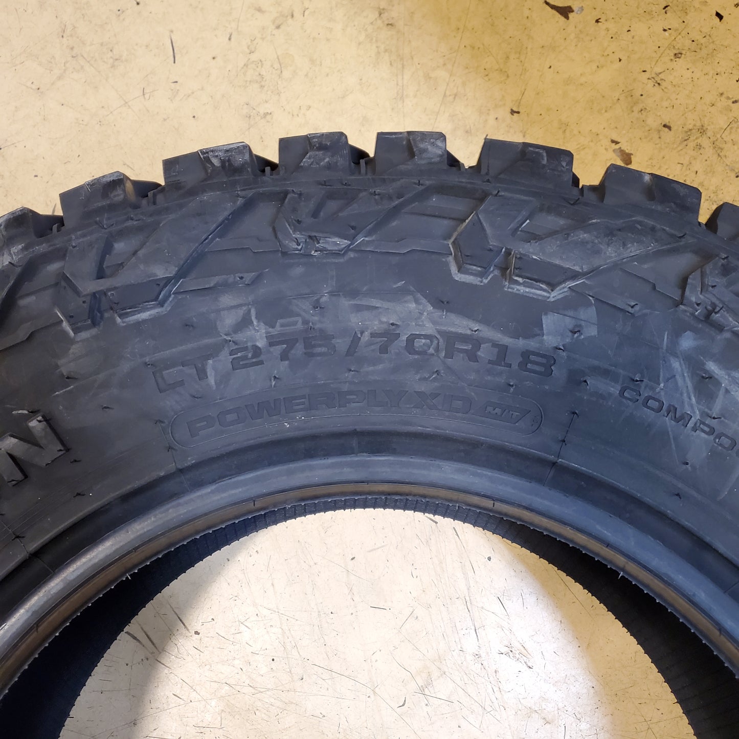 MICKEY THOMPSON BAJA BOSS A/T BSW LT 275 70 18 125/122Q 10 PLY MUD TIRE 331019001