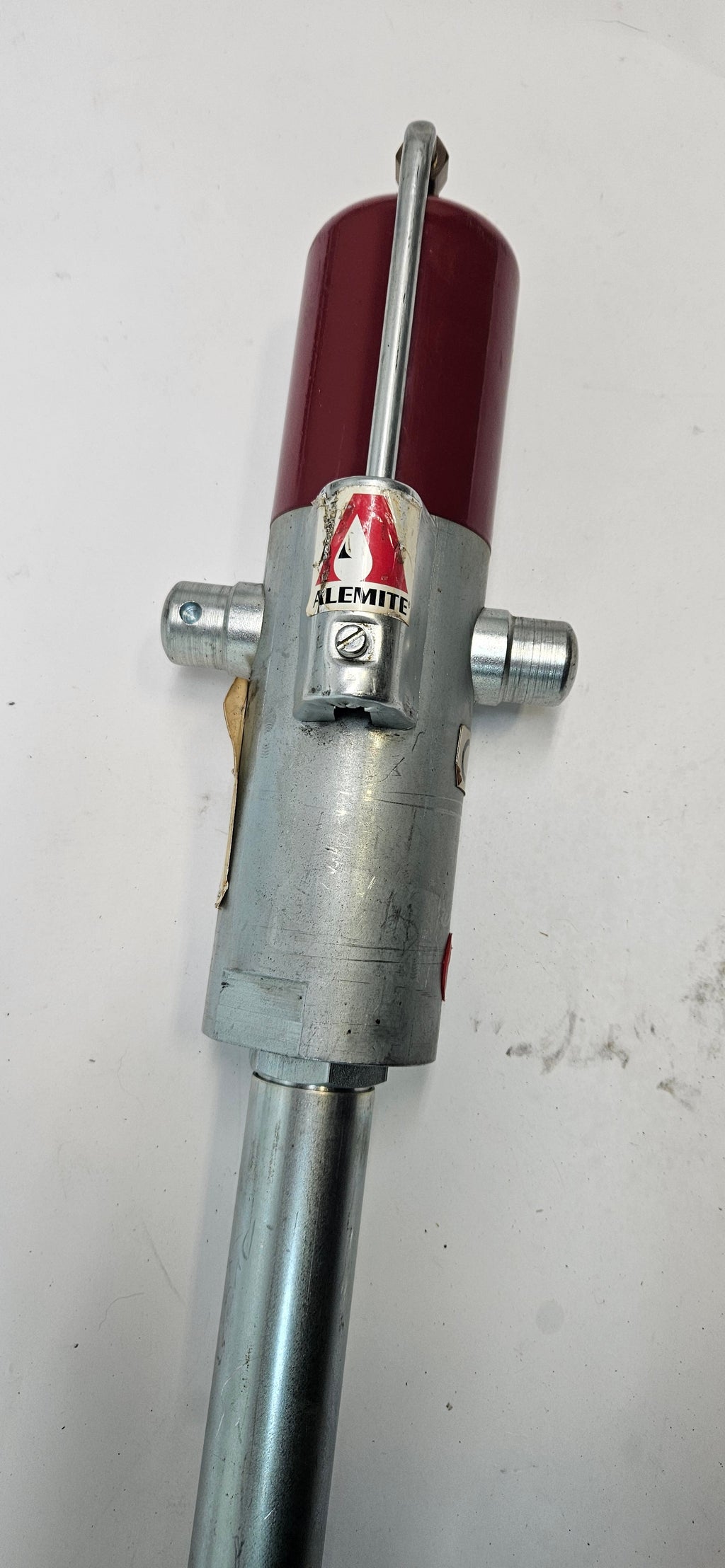 ALEMITE HIGH-PRESSURE STRIPPED PUMP WITH 50:1 RATIO AND 120 LBS/50 KG CONTAINER SIZE - 331380-A5