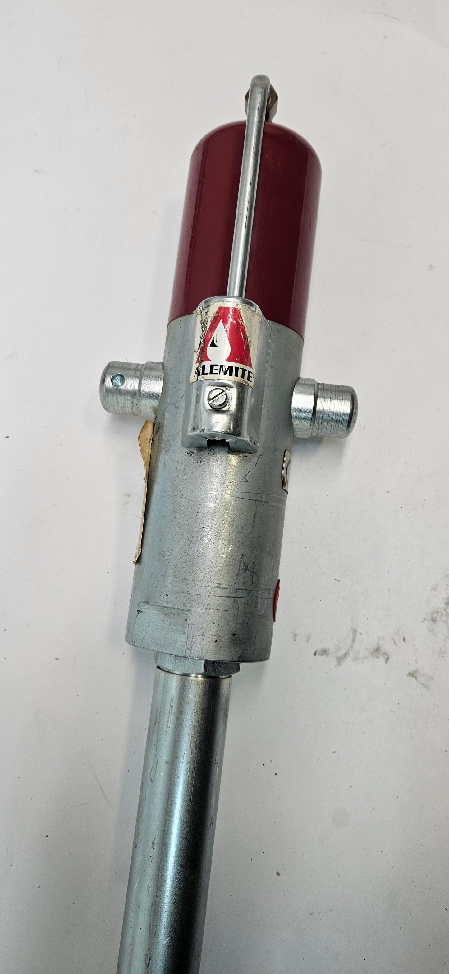 ALEMITE HIGH-PRESSURE STRIPPED PUMP WITH 50:1 RATIO AND 120 LBS/50 KG CONTAINER SIZE - 331380-A5
