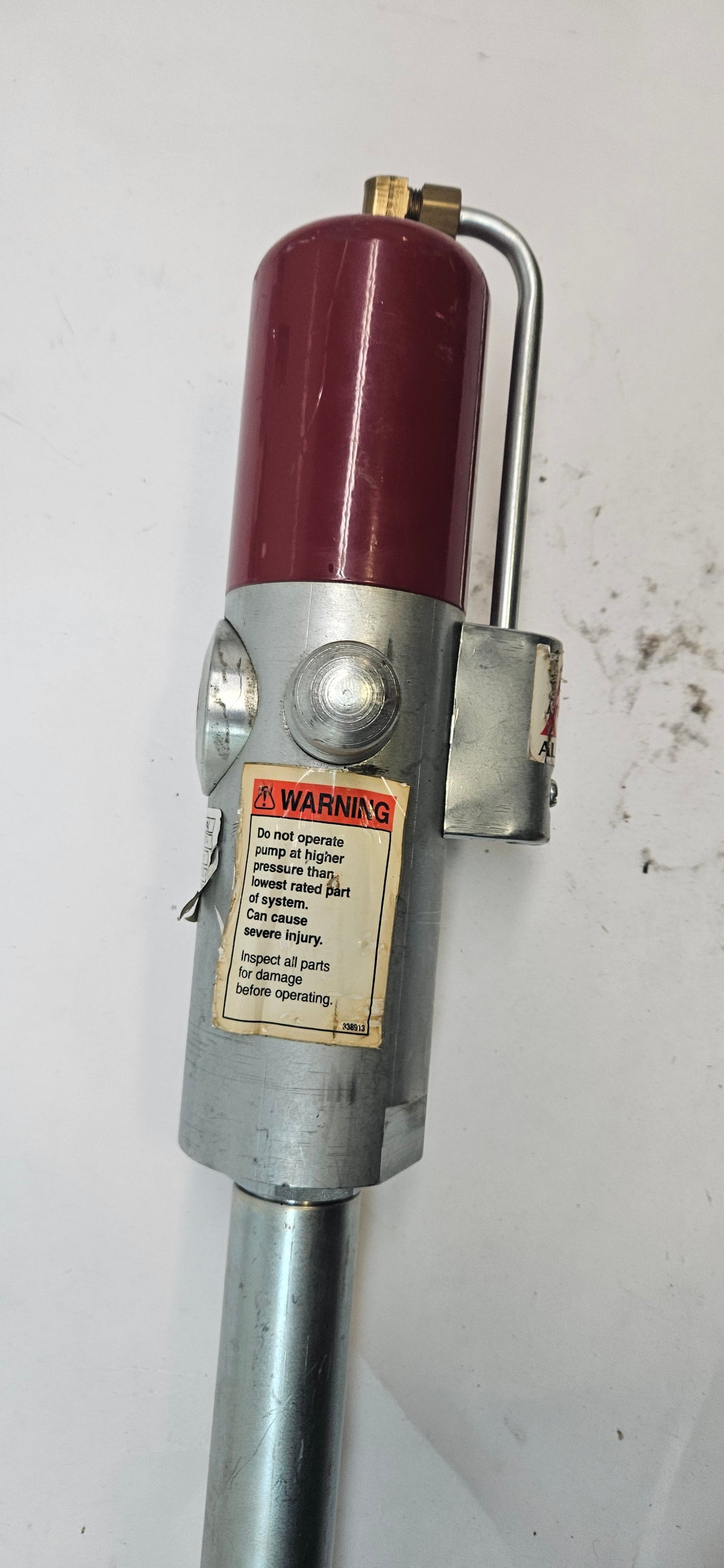 ALEMITE HIGH-PRESSURE STRIPPED PUMP WITH 50:1 RATIO AND 120 LBS/50 KG CONTAINER SIZE - 331380-A5