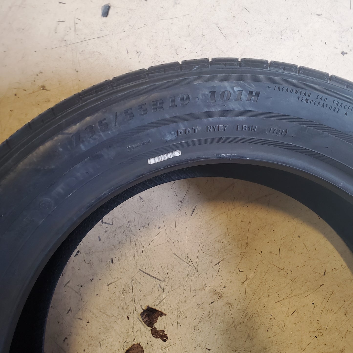 GOODYEAR ASSURANCE FINESSE BSW P 235 55 19 101H ALL SEASON TIRE 681019630