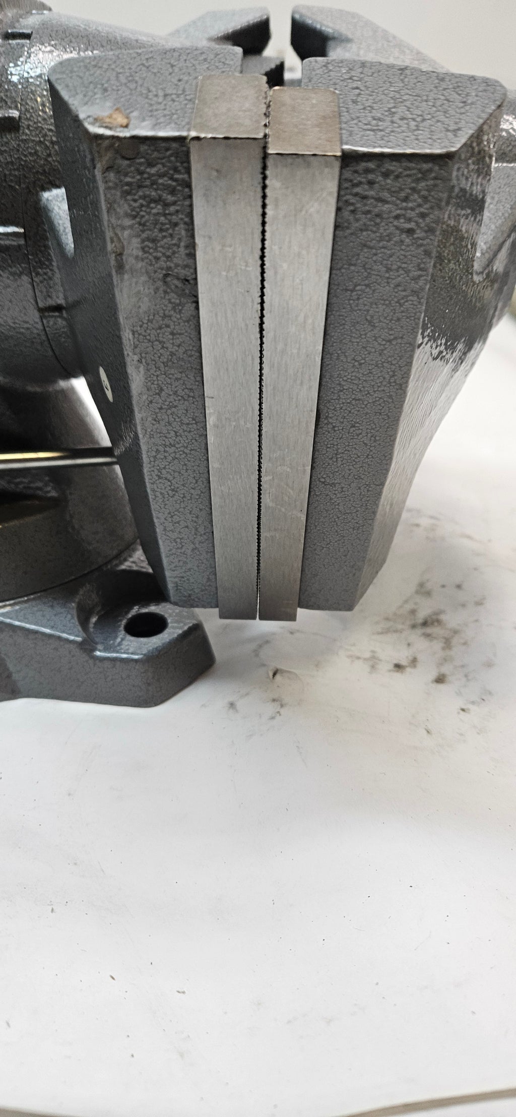 WILTON 6-1/2" MULTI PURPOSE BENCH VISE MODEL 650P 28845
