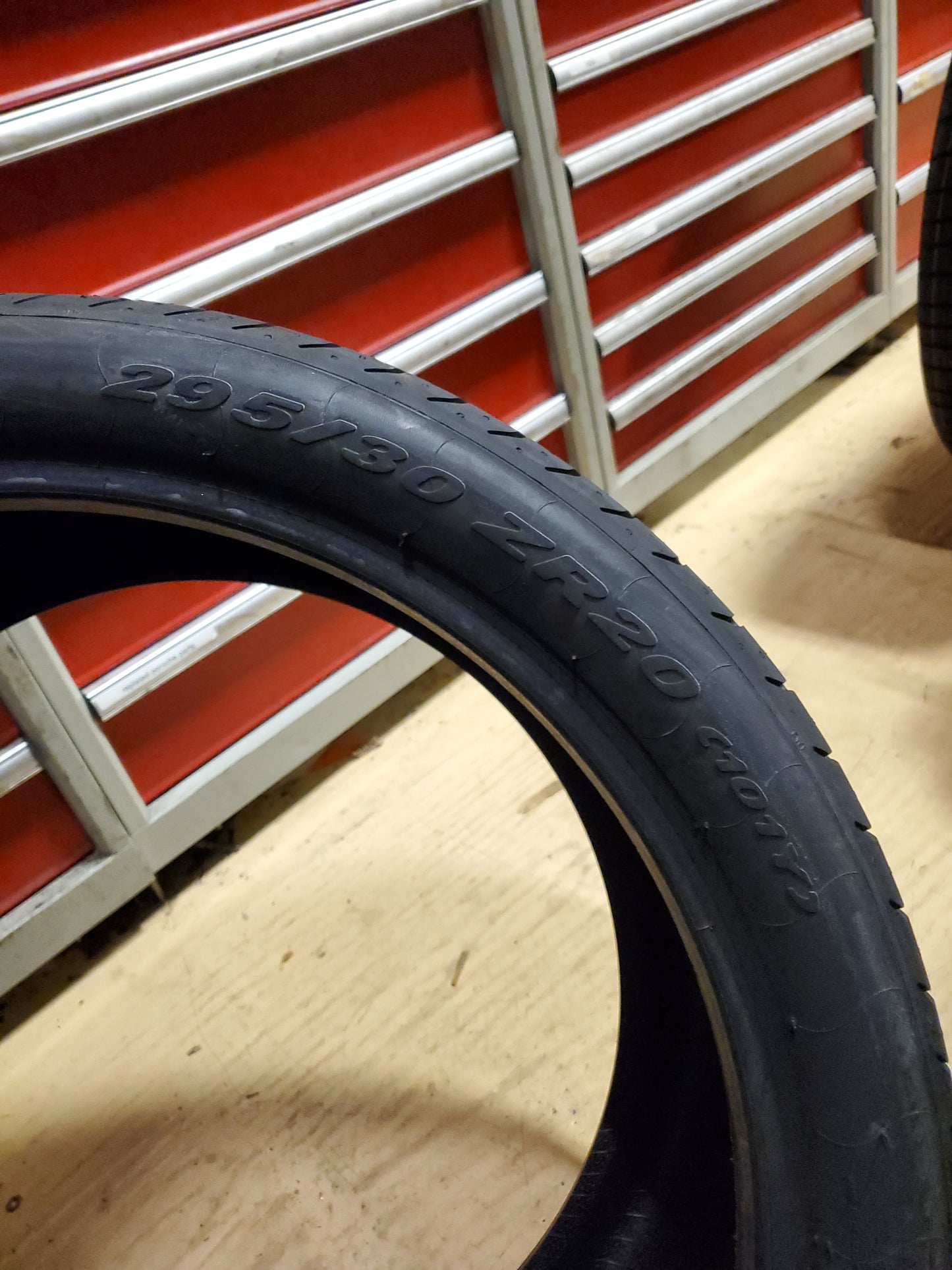 PIRELLI P ZERO (NO) PORSCHE BSW P  295 30 20 101Y SUMMER  TIRE 2067700