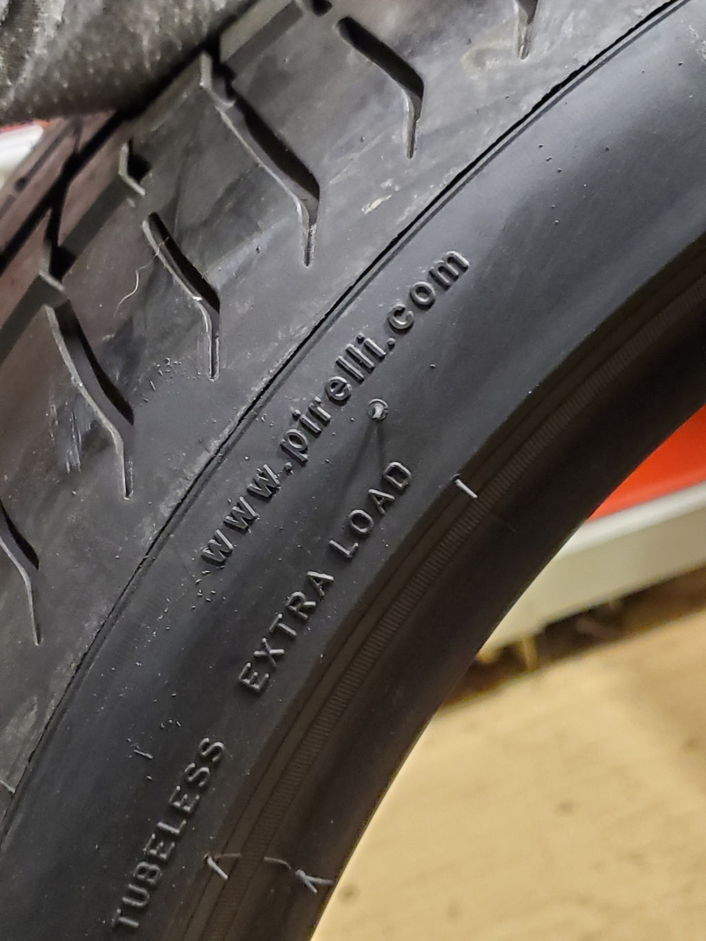 NOS PIRELLI P ZERO (L) LAMBORGHINI  P 295 30 19 100Y XL SUMMER TIRE 1920800