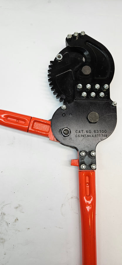 KLEIN TOOLS 63700 HEAVY DUTY RATCHETING CABLE CUTTER, CUTS STEEL AND ACSR, 36" LONG (ITEM B)