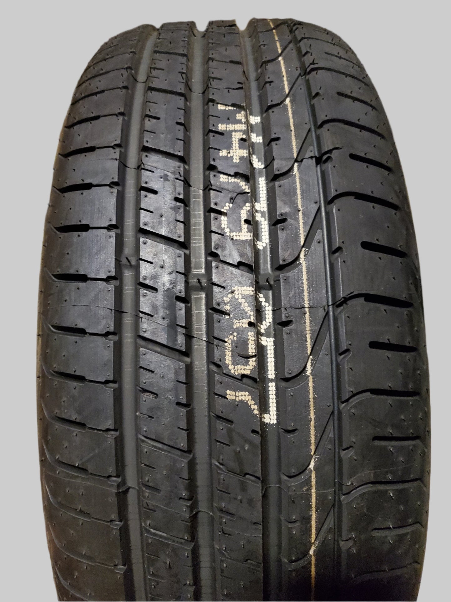 PIRELLI  P ZERO (*) BMW (RSC) RUNFLAT  BSW P  225 40 19 89Y ALL SEASON TIRE 1990700