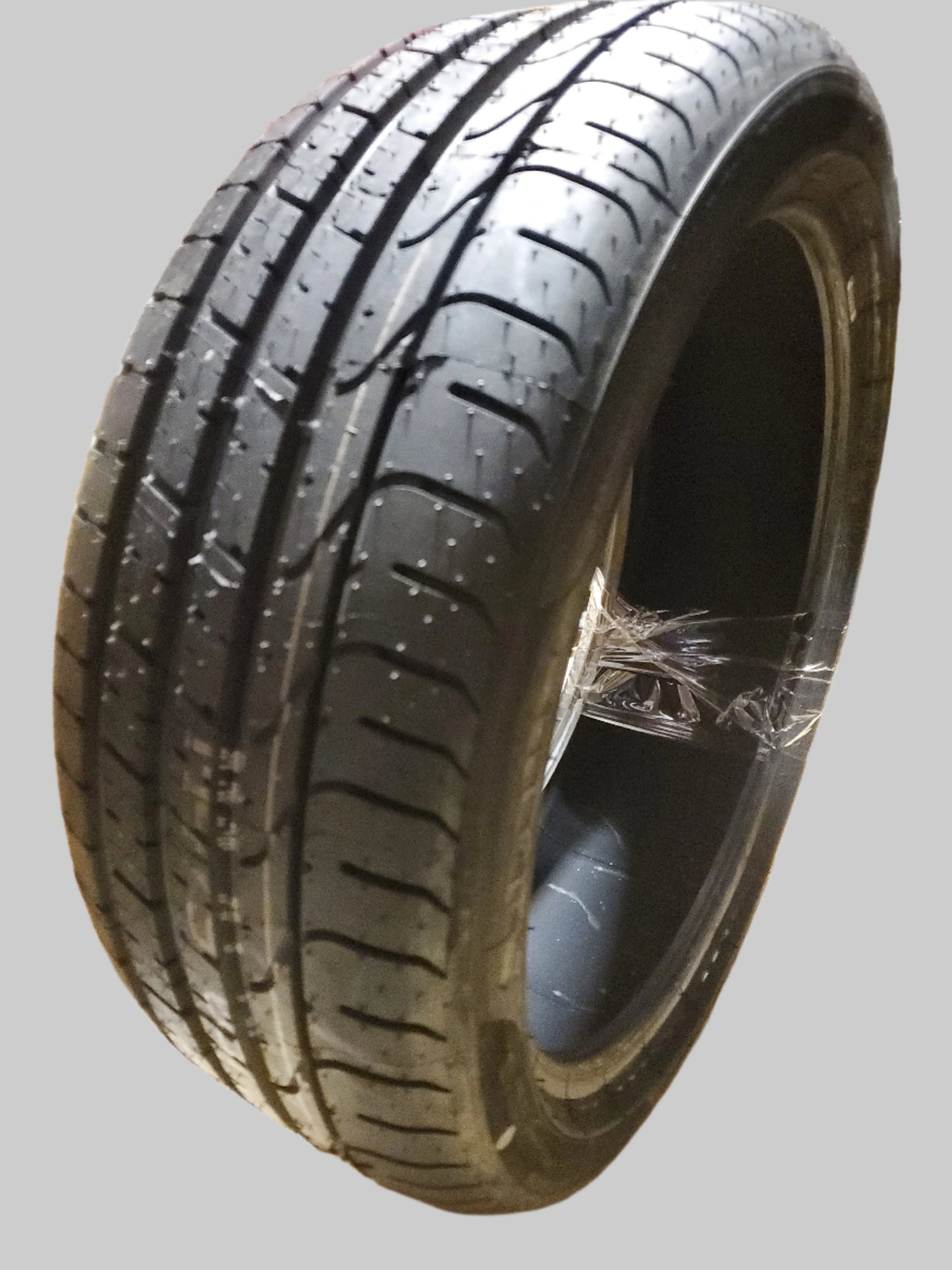 PIRELLI  P ZERO (*) BMW (RSC) RUNFLAT  BSW P  225 40 19 89Y ALL SEASON TIRE 1990700