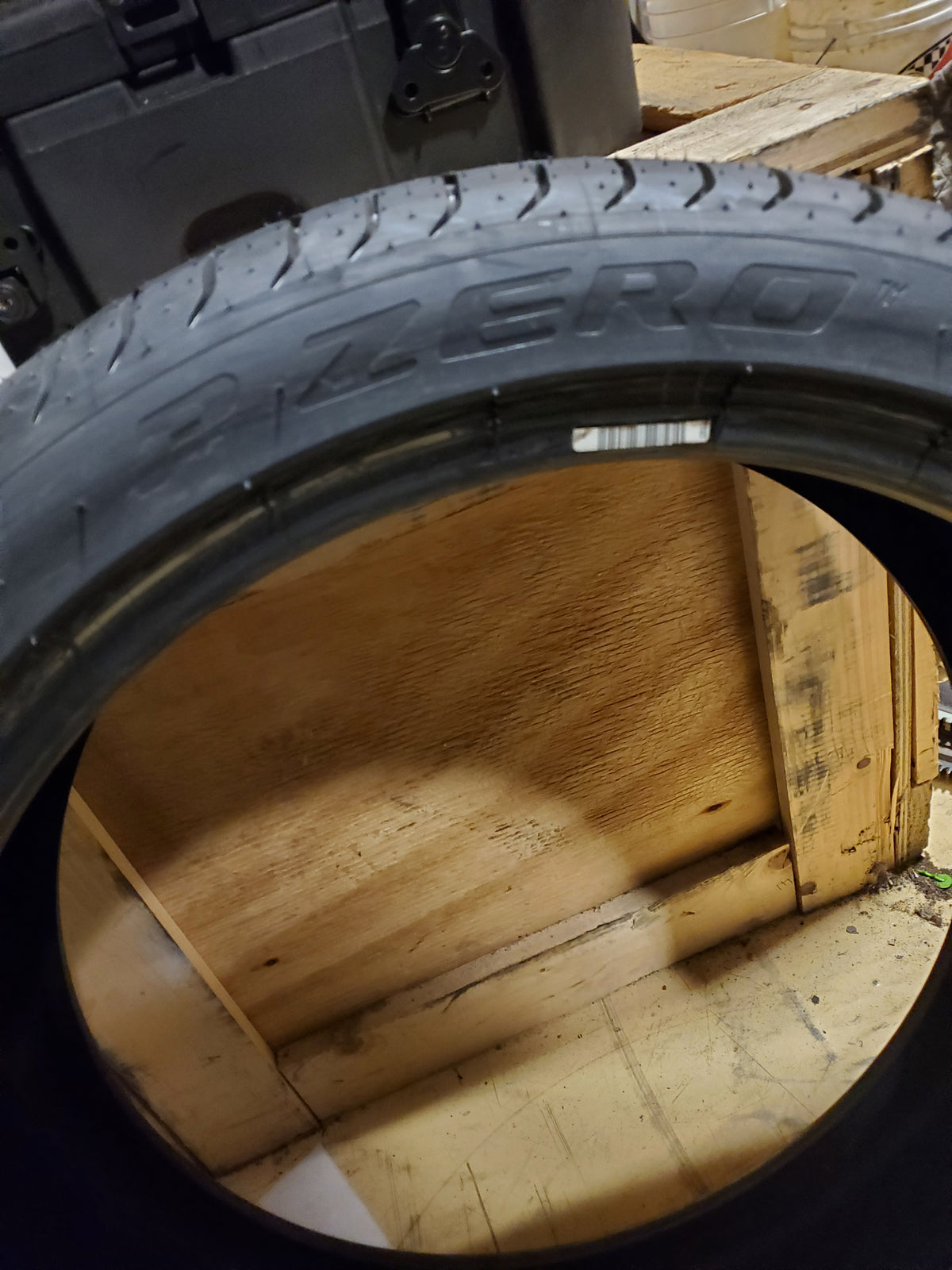 PIRELLI  P ZERO (*) BMW (RSC) RUNFLAT  BSW P  225 40 19 89Y ALL SEASON TIRE 1990700