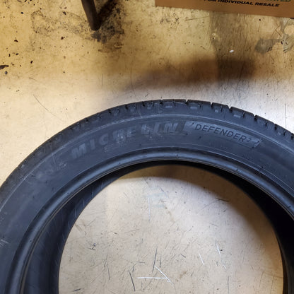 MICHELIN DEFENDER 2 BSW P 235 45 18 98H XL TOURING TIRE 25781