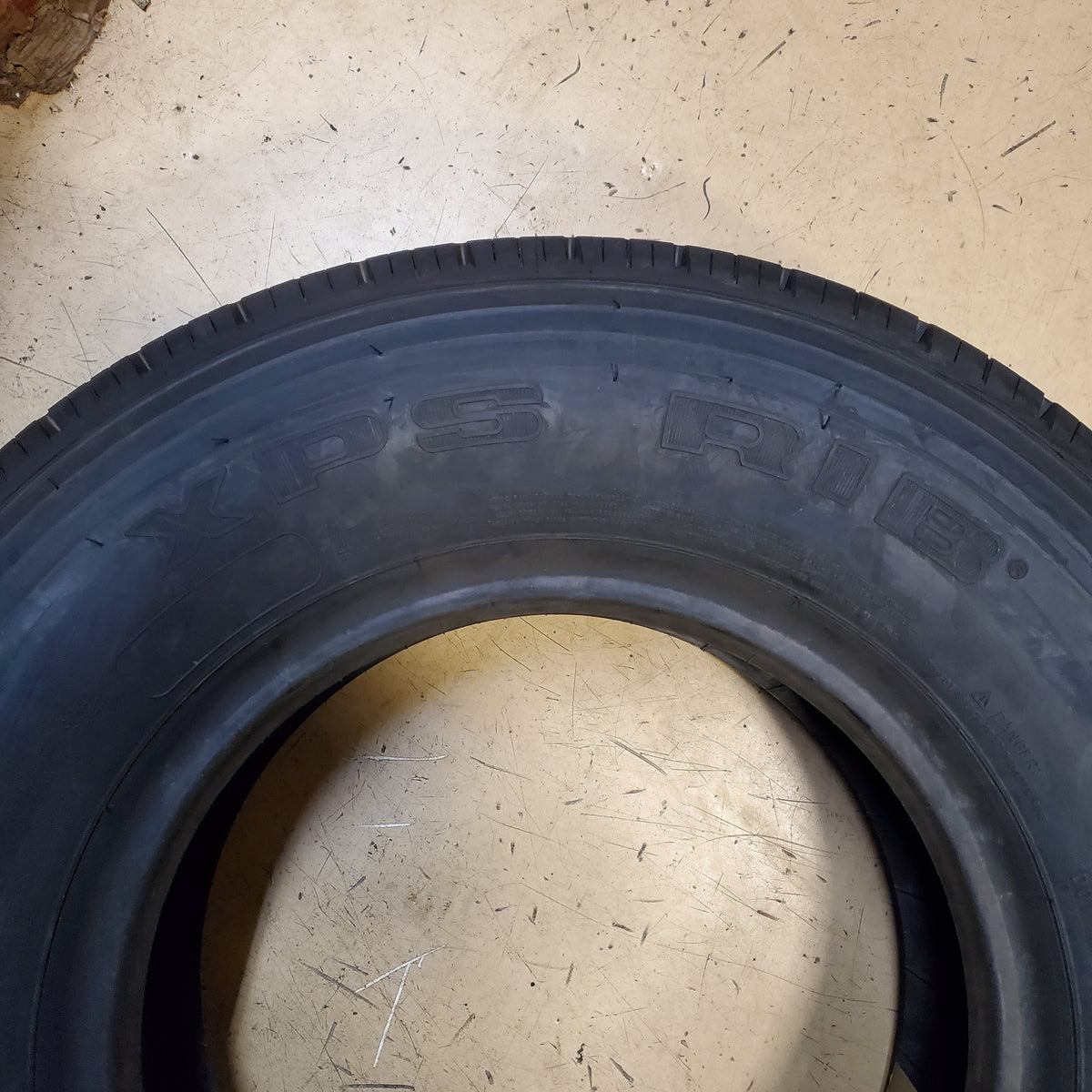 2 NOS MICHELIN XPS RIB BSW LT 215 85 16 10PLY HIGHWAY TERRAIN TIRE 39510