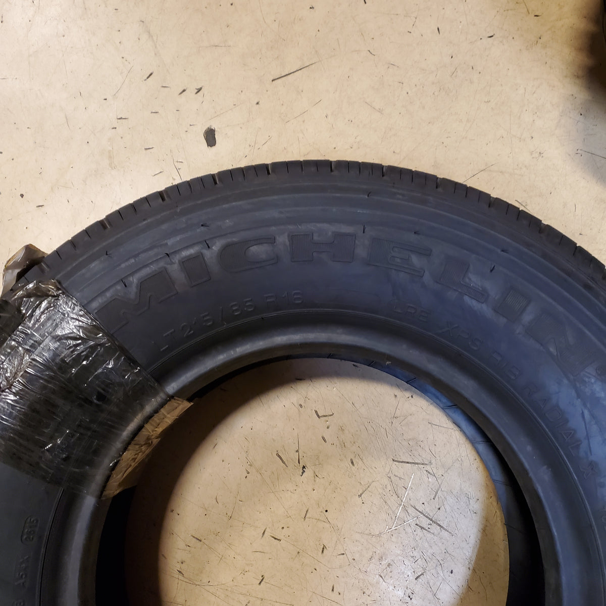 2 NOS MICHELIN XPS RIB BSW LT 215 85 16 10PLY HIGHWAY TERRAIN TIRE 39510