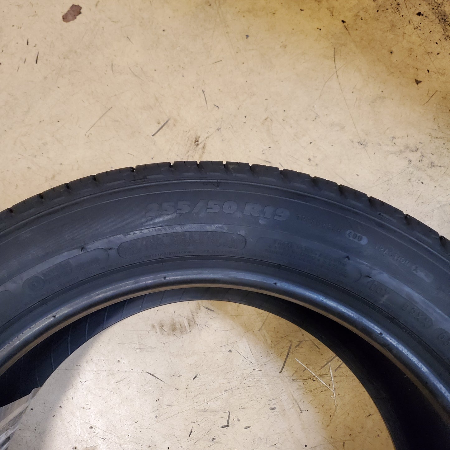 MICHELIN LATITUDE TOUR HP DT BMW RUNFLAT P 255 50 19 107H ALL SEASON TIRE 09483