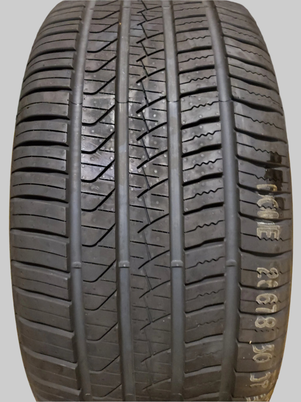 PIRELLI  SCORPION ZERO A/S PLUS  BSW P  265 40 22 106Y ALL SEASON TIRE 2567800