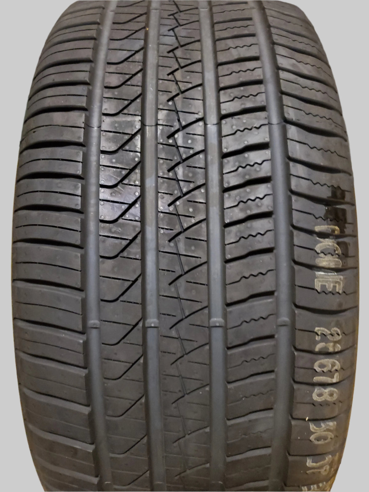 PIRELLI  SCORPION ZERO A/S PLUS  BSW P  265 40 22 106Y ALL SEASON TIRE 2567800