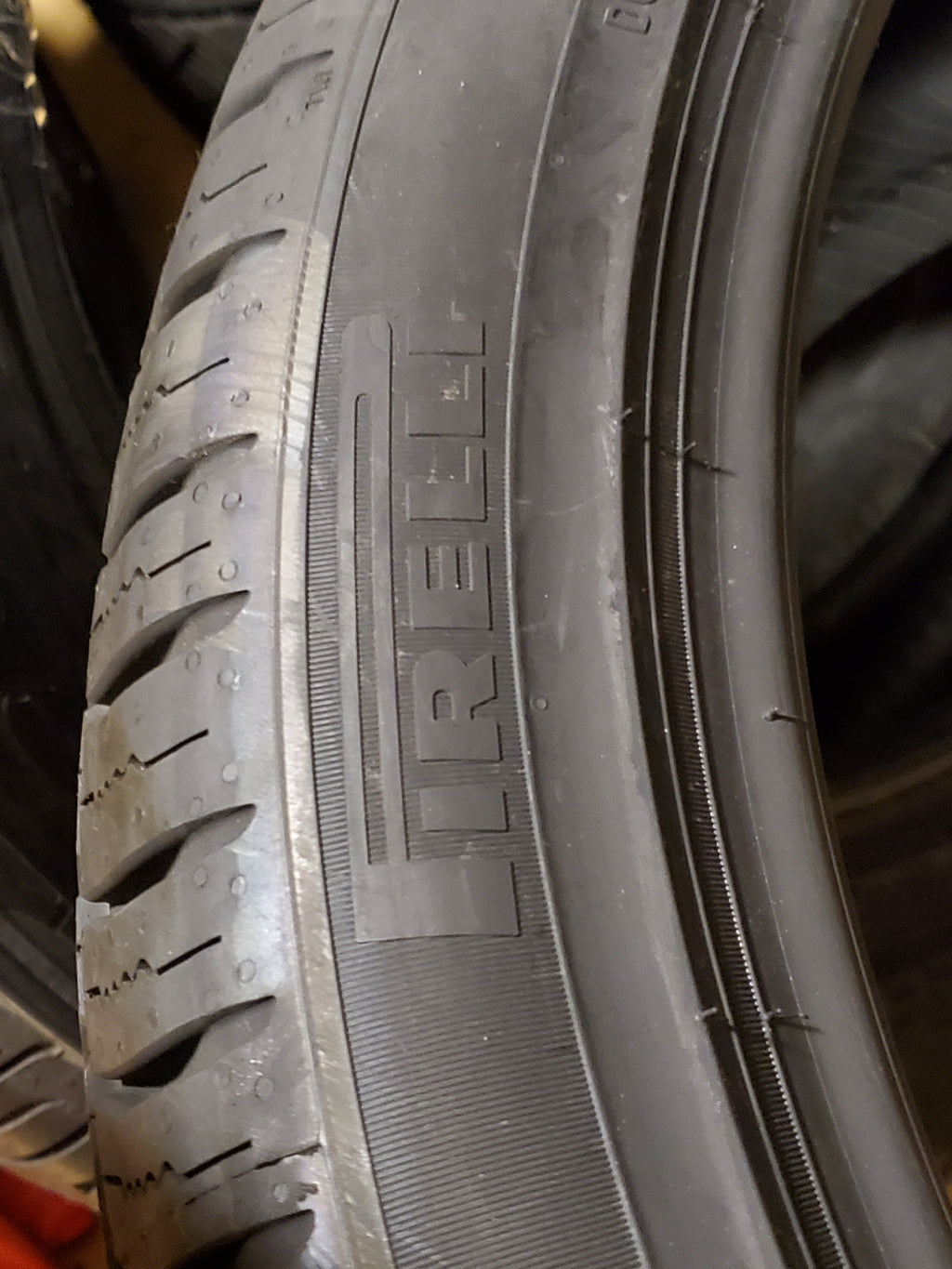 PIRELLI  SCORPION ZERO A/S PLUS  BSW P  265 40 22 106Y ALL SEASON TIRE 2567800