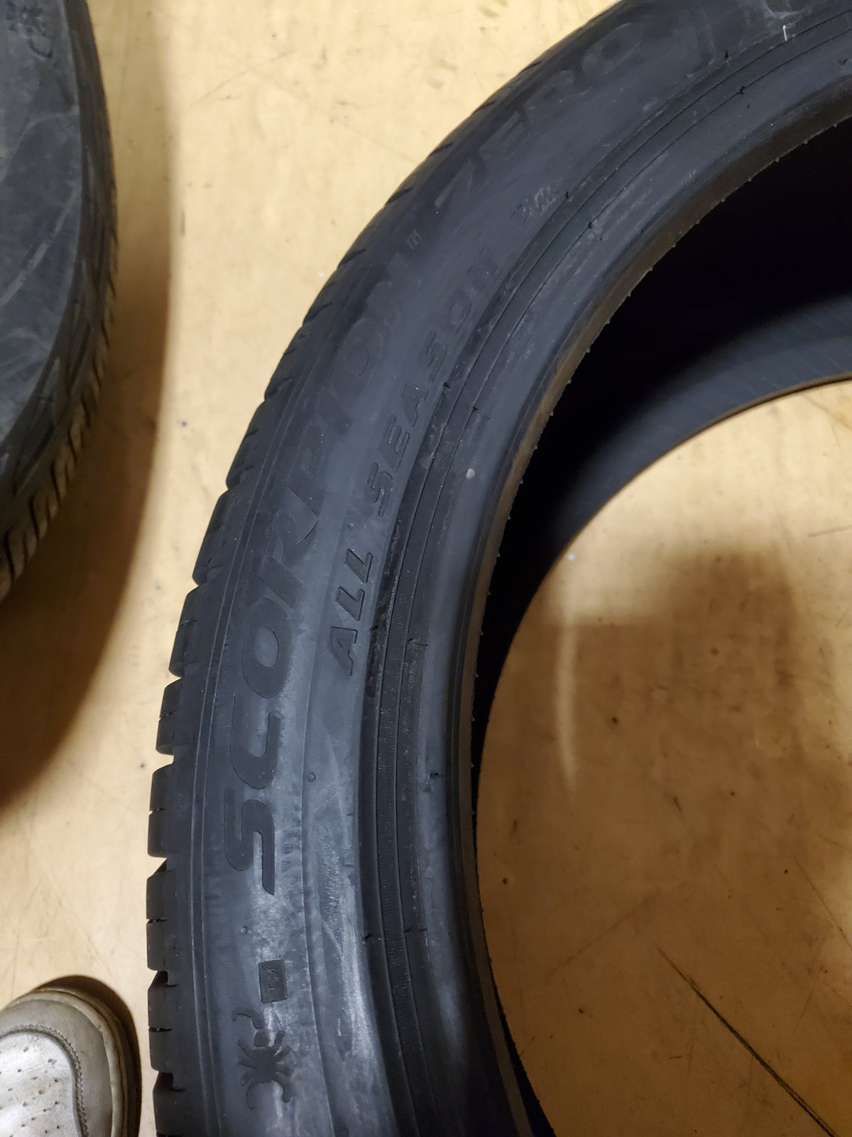 PIRELLI  SCORPION ZERO A/S PLUS  BSW P  265 40 22 106Y ALL SEASON TIRE 2567800
