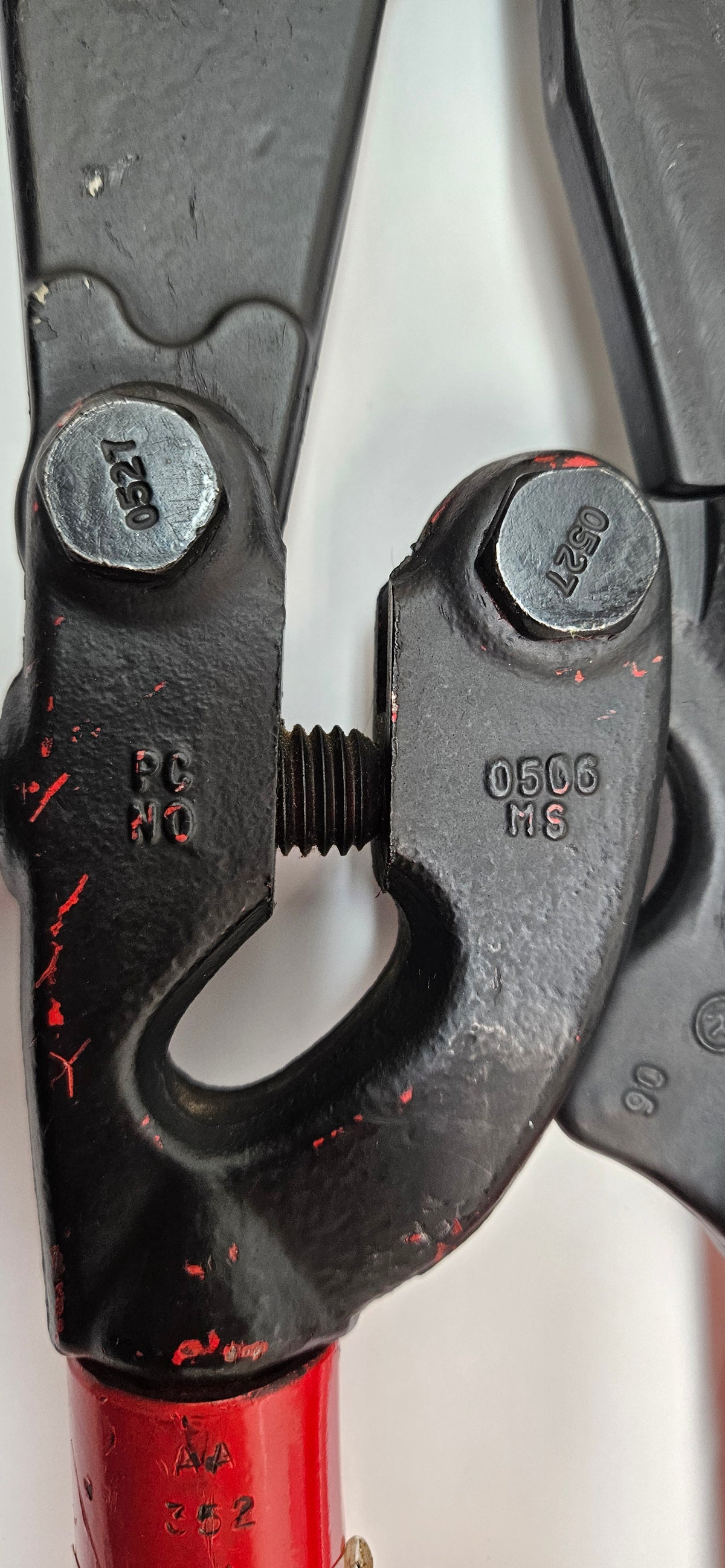 HK PORTER 41.5 IN. INDUSTRIAL GRADE CUTTERS NO.5 0506MS