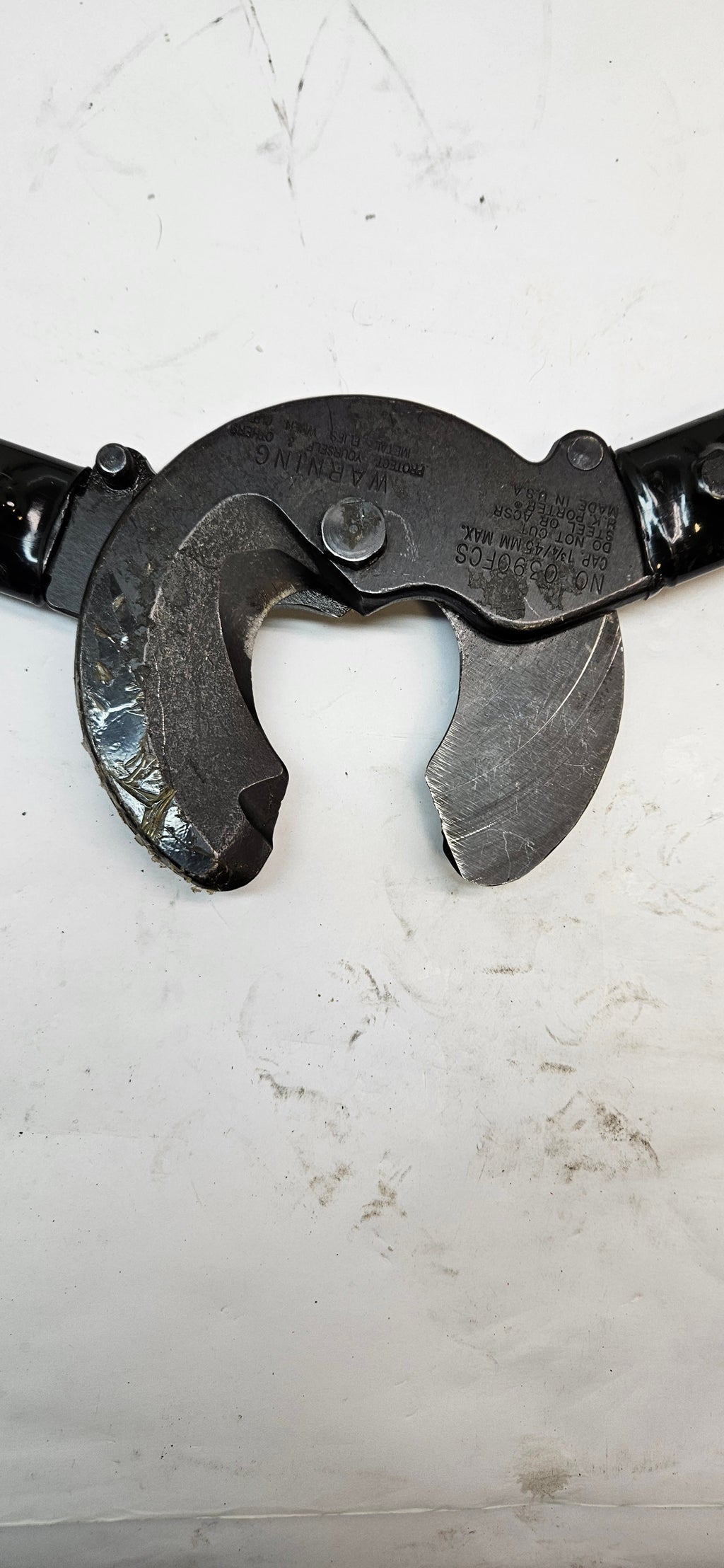 H.K. PORTER 0390FCS SHEAR TYPE HAND OPERATED CABLE CUTTER 32"