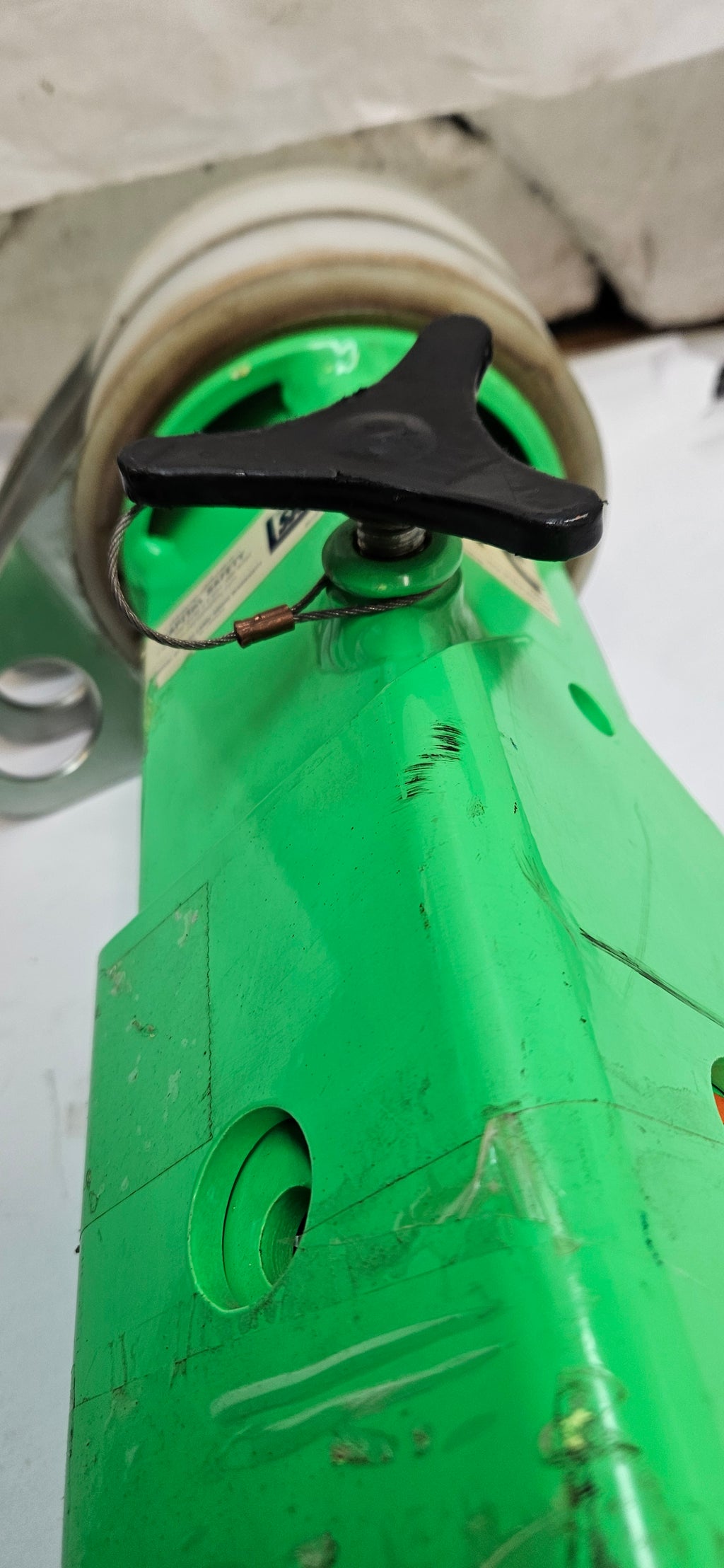 DBI SALA ADVANCED CONFINED SPACE PORTABLE FALL ARREST POST 8516840