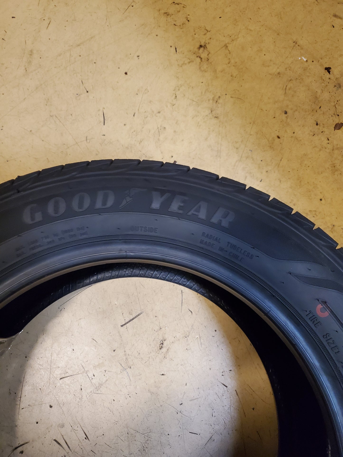 GOODYEAR ASSURANCE WEATHERREADY P 215 55 16 97H XL ALL WEATHER TIRE 767507537