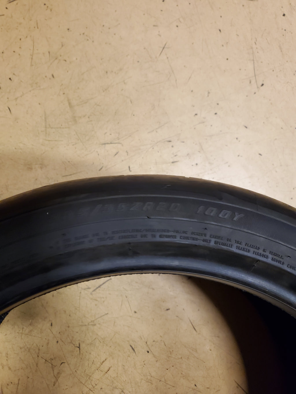 NOS GOODYEAR EAGLE F1 SUPERCAR 3R SUV BSW P 285 35 20 100Y XL UHP TIRE 797082538