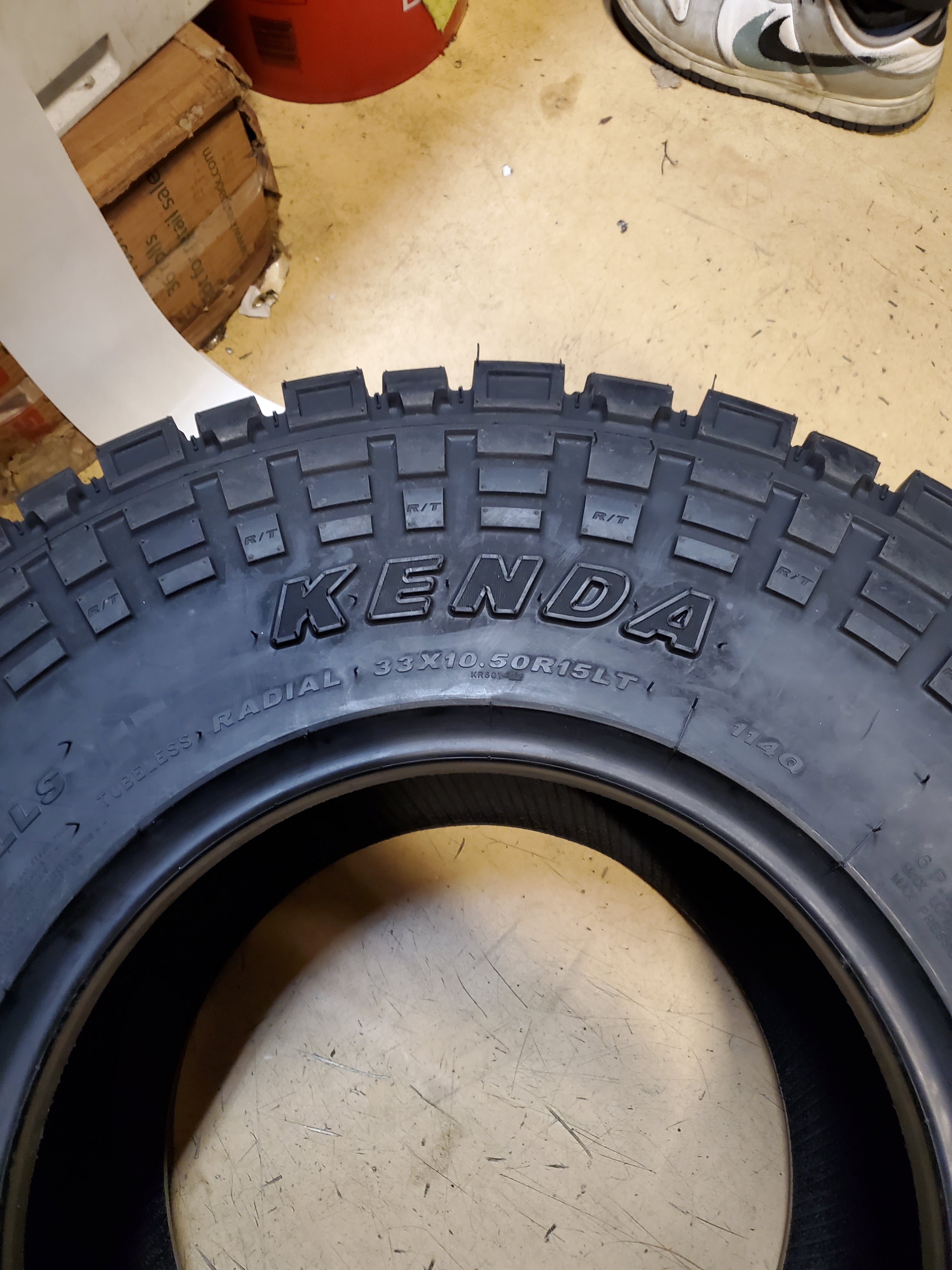 KENDA KLEVER R/T KR601 BSW LT 33 10.50 15 114Q RUGGED TERRAIN TIRE 601032