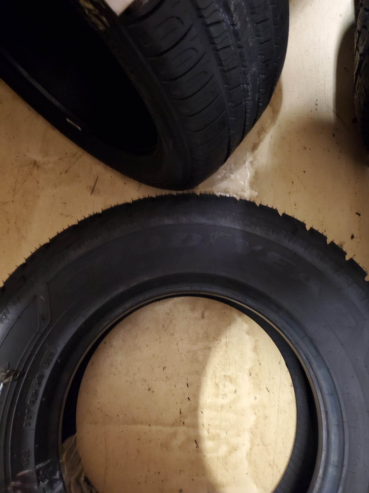 2 NOS GOODYEAR ULTRA GRIP ICE WRT WRT P 245 70 16 107S WINTER TIRE 754213371