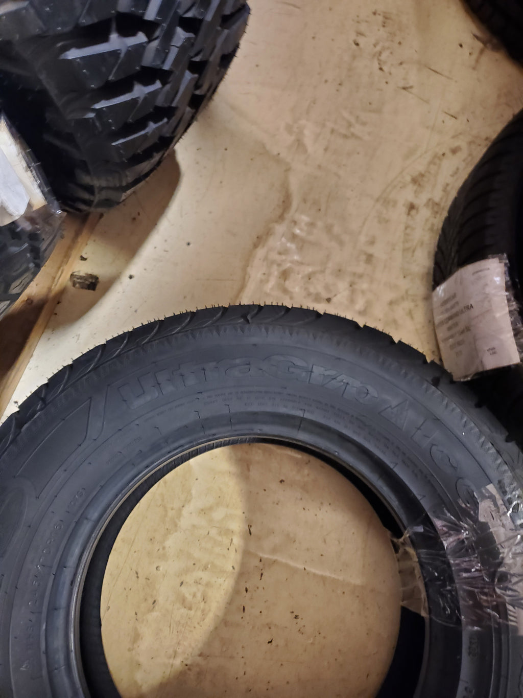 2 NOS GOODYEAR ULTRA GRIP ICE WRT WRT P 245 70 16 107S WINTER TIRE 754213371