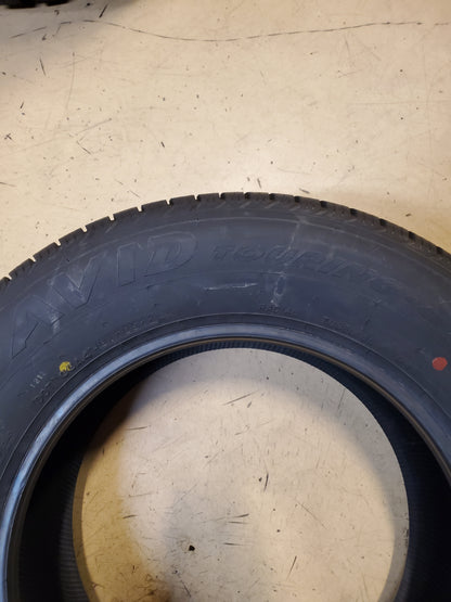 YOKOHAMA AVID TOURING-S BSW P 235 65 16 103T ALL SEASON TIRE 110131824