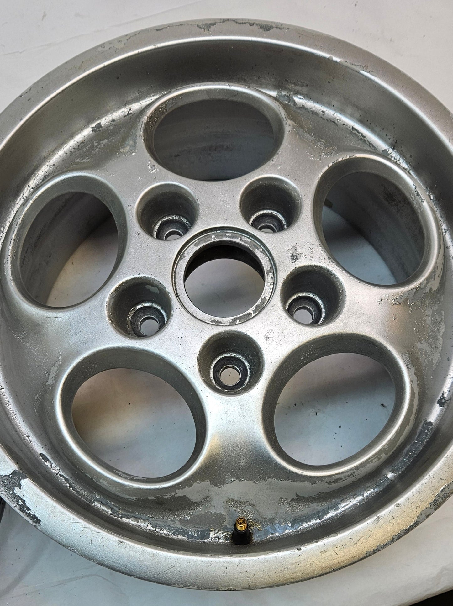 USED PAIR PORSCHE 944 95136211601 H 67206 TURBO LATE OFFSET WHEELS 16X8 ET 52.3