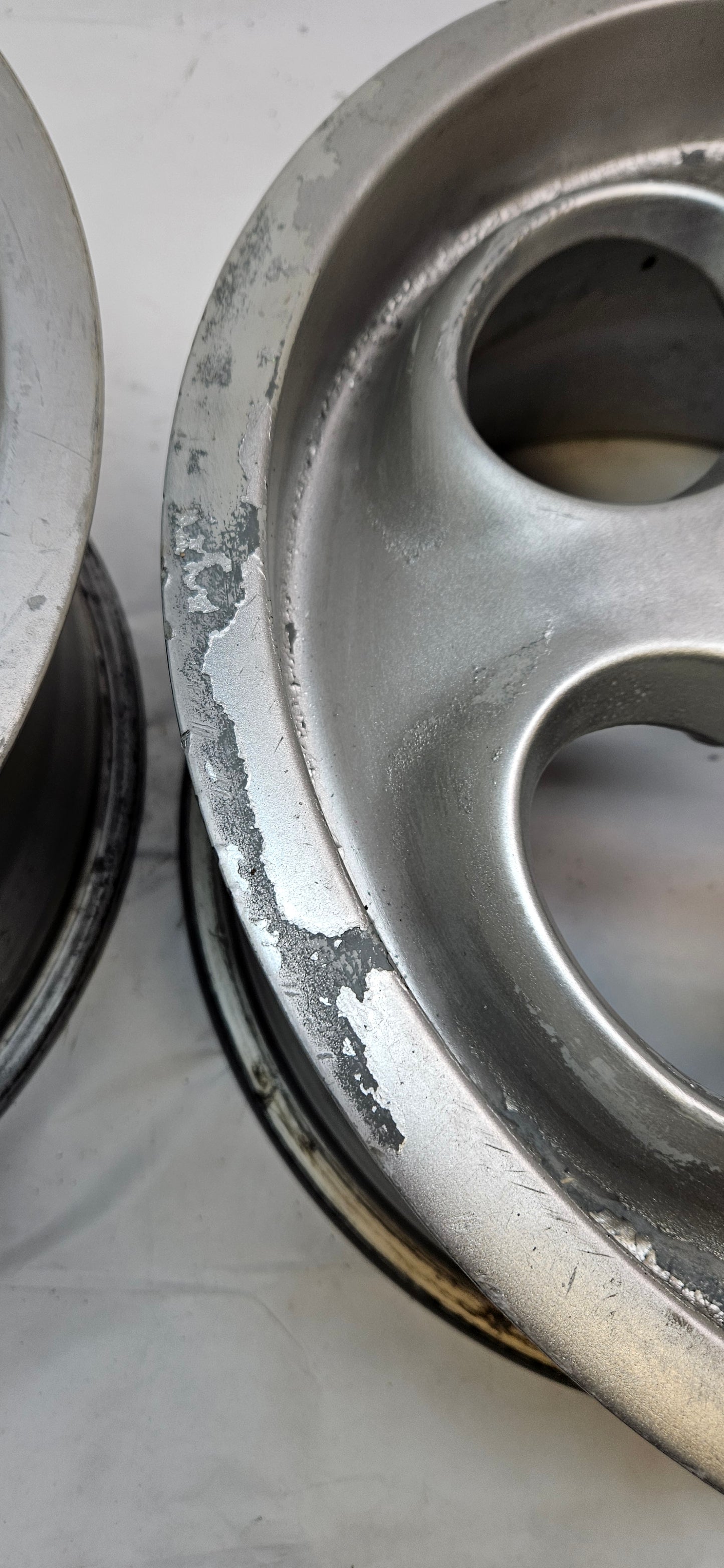 USED PAIR PORSCHE 944 95136211601 H 67206 TURBO LATE OFFSET WHEELS 16X8 ET 52.3
