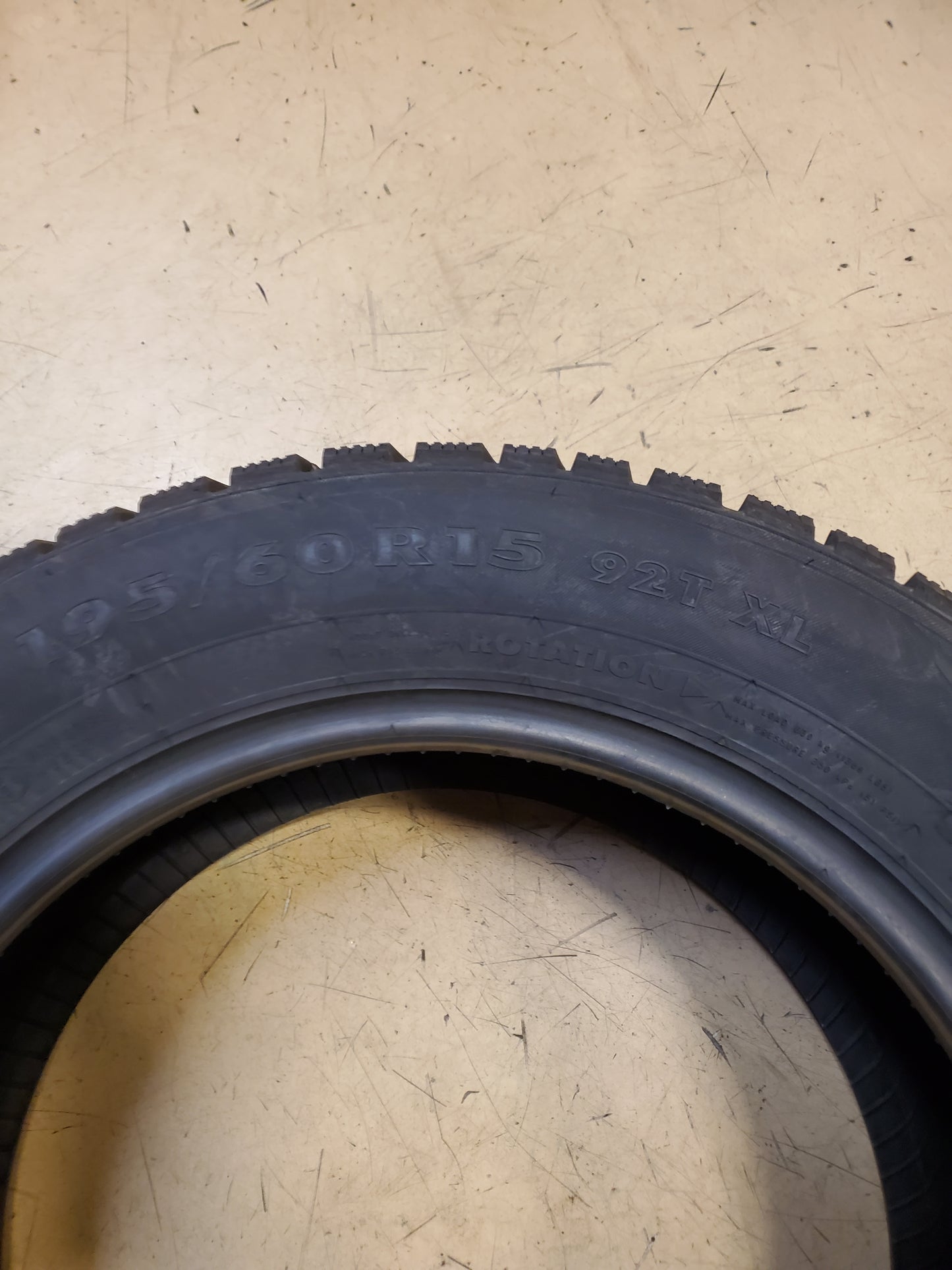 NOS NOKIAN NORDMAN 7 STUDDED BSW P 195 60 15 92T XL WINTER TIRE TS32292