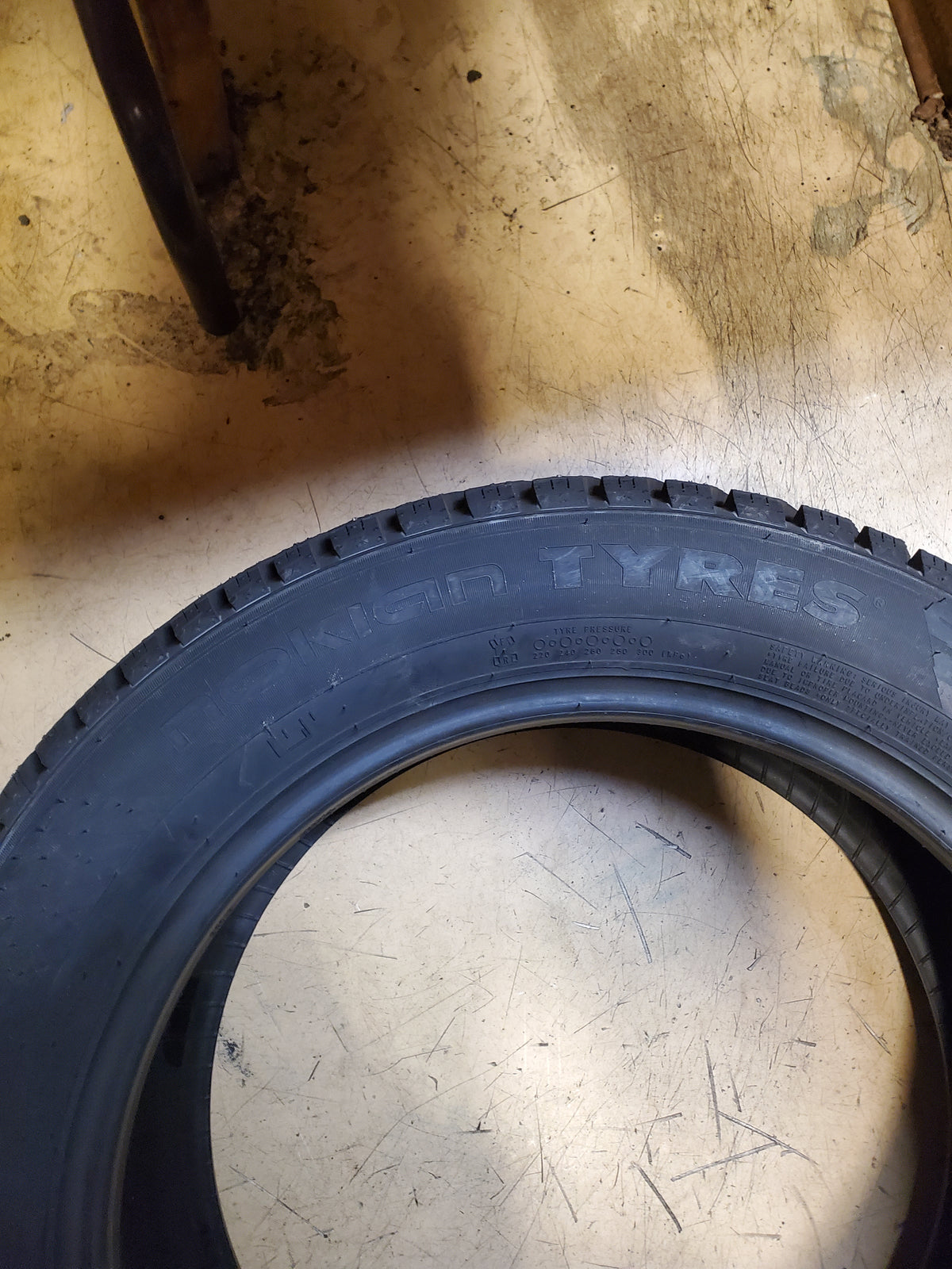NOKIAN HAKKAPELITTA 10 STUDDED BSW P 205 55 16 91T WINTER TIRE TS32759