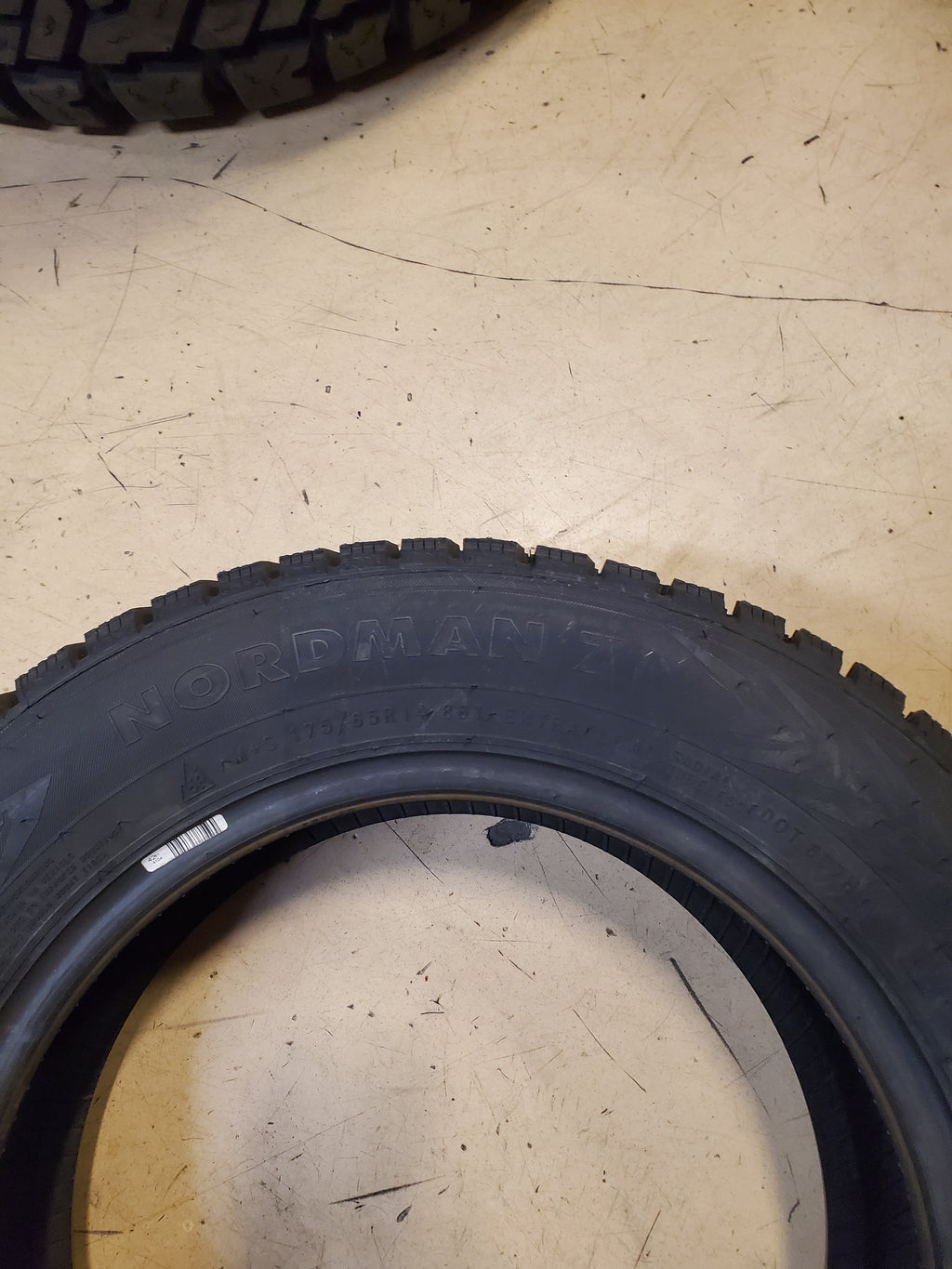 NOKIAN NORDMAN 7 STUDDED BSW P 175 65 14 86T XL WINTER TIRE TS32170