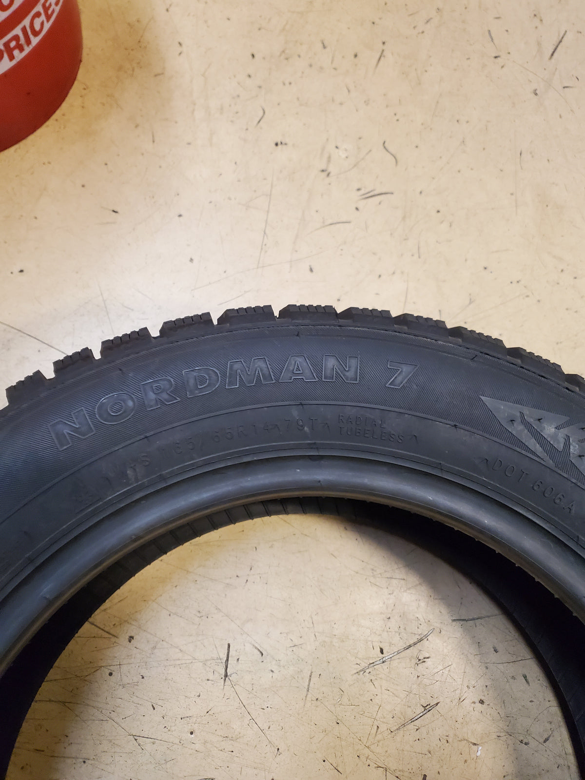 NOKIAN NORDMAN 7 STUDDED BSW P 165 65 14 79T WINTER TIRE TS32288
