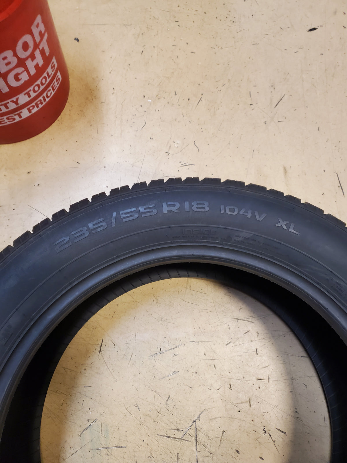 NOS NOKIAN ENTYRE 2.0 BSW P 235 55 18 104V XL ALL SEASON TIRE T429379