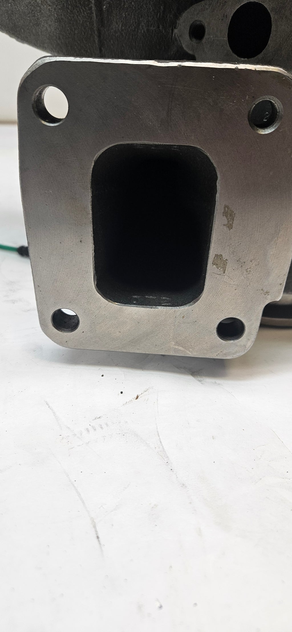 DZ108168 GENUINE JOHN DEERE S200 TURBOCHARGER 24 VOLTS WITH ACTUATOR