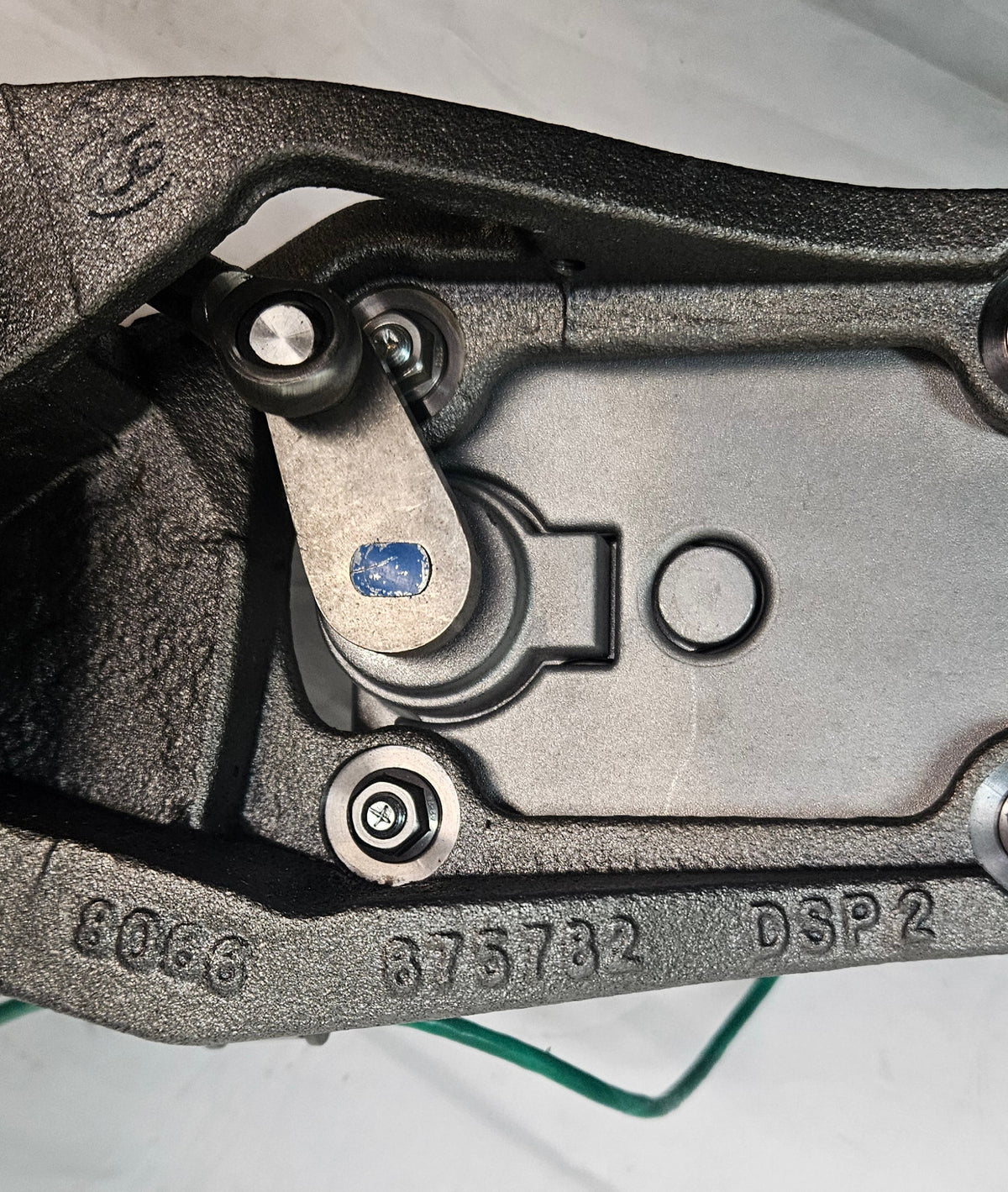 DZ108168 GENUINE JOHN DEERE S200 TURBOCHARGER 24 VOLTS WITH ACTUATOR