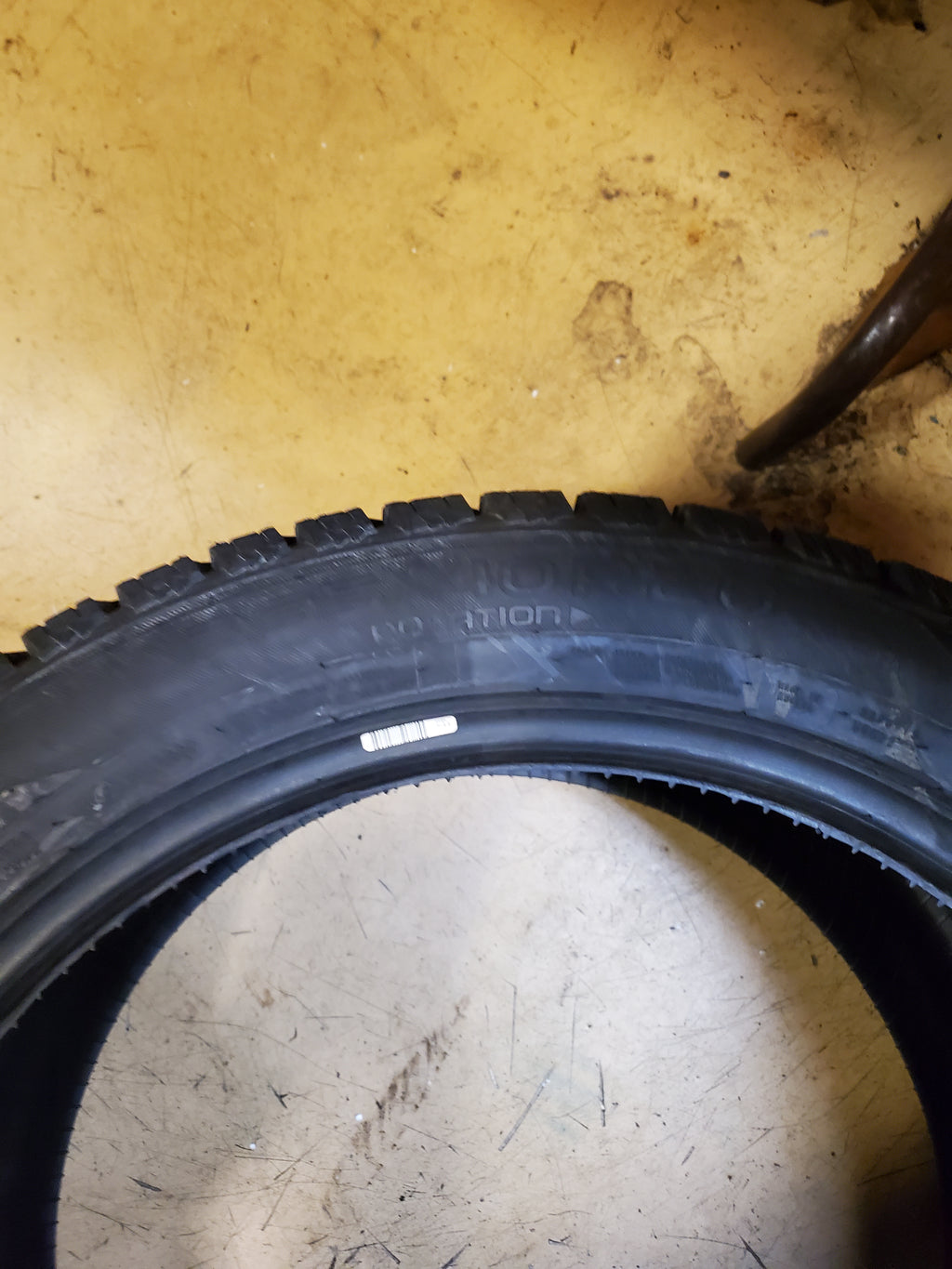 NOKIAN HAKKAPELIITTA R3 SUV BSW P 295 40 20 110T XL WINTER TIRE T430697