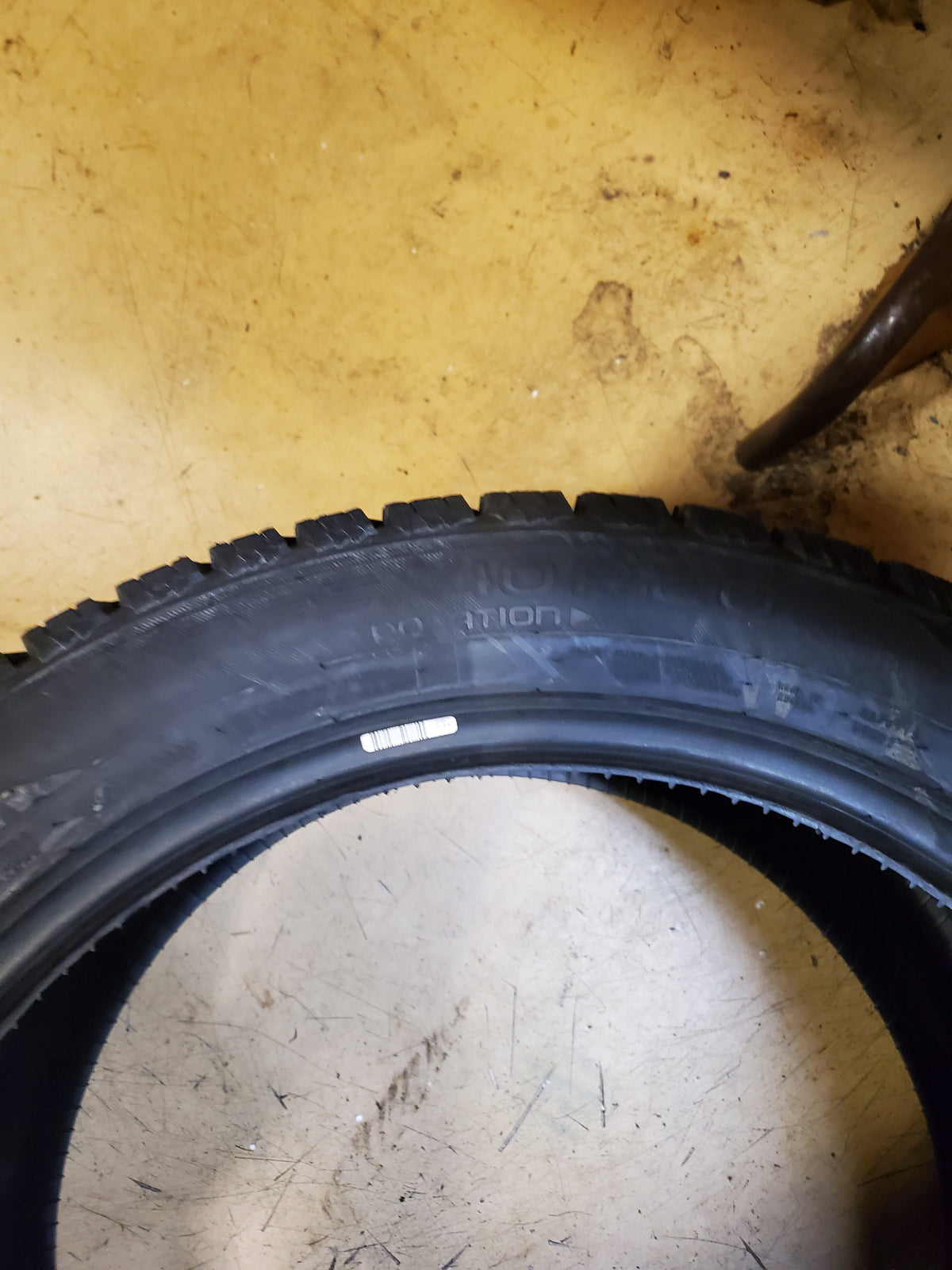 NOKIAN HAKKAPELIITTA R3 SUV BSW P 295 40 20 110T XL WINTER TIRE T430697