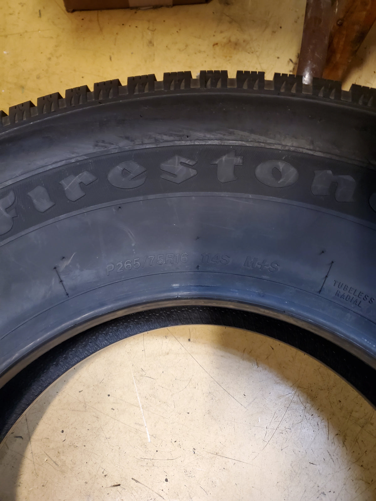 NOS FIRESTONE WINTERFORCE 2 UV BSW P 265 75 16 114S WINTER TIRE 003454