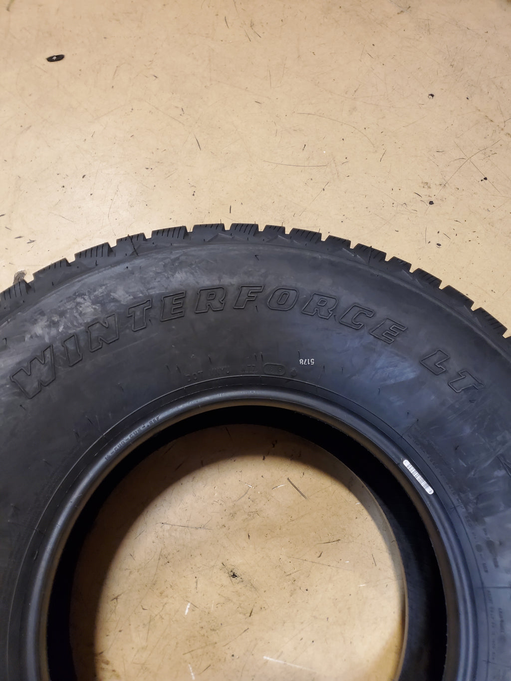 NOS FIRESTONE WINTERFORCE LT BSW LT 285 75 16 126/123R 10 PLY WINTER TIRE 246386