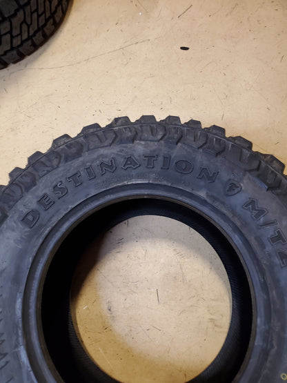 NOS FIRESTONE DESTINATION MT 2 BSW BSW LT 33 12.50 17 120Q 10PLY MUD TIRE 003815