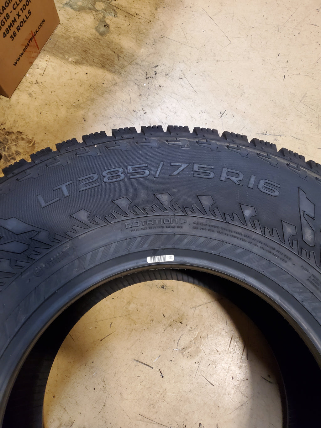 NOKIAN HAKKAPELIITTA LT3 STUDDED LT 285 75 16 122/119Q 8PLY WINTER TIRE TS32397