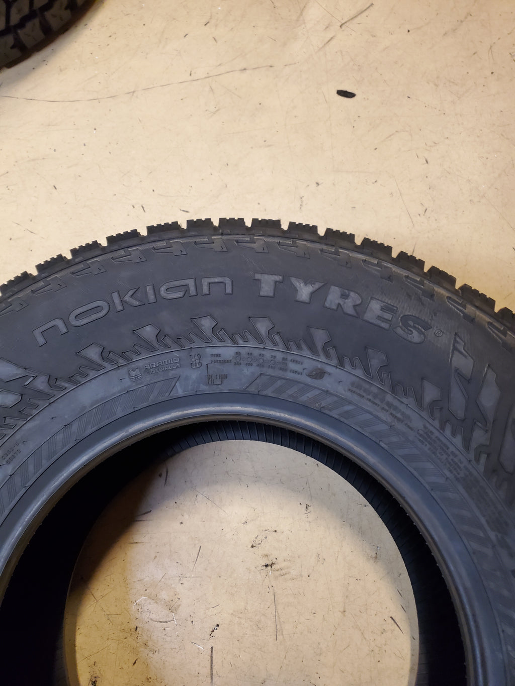 NOKIAN HAKKAPELIITTA LT3 STUDDED LT 285 75 16 122/119Q 8PLY WINTER TIRE TS32397